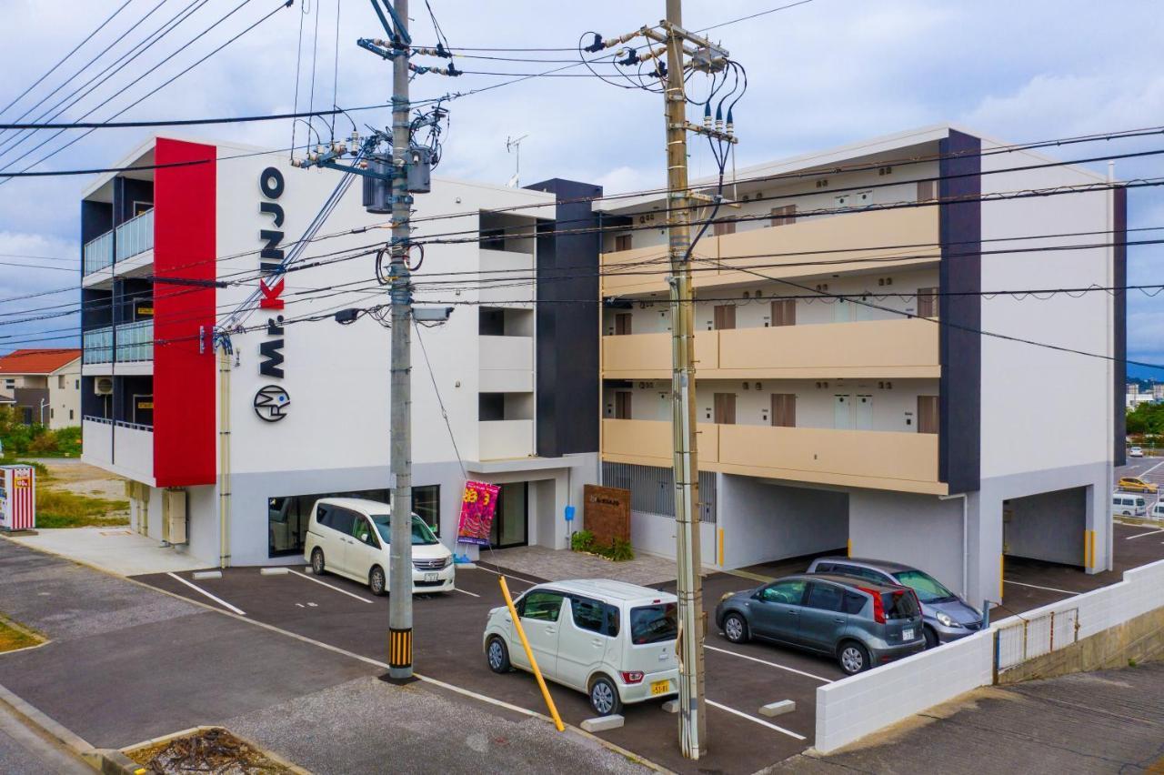 Mr.Kinjo Inn Uruma Esterno foto